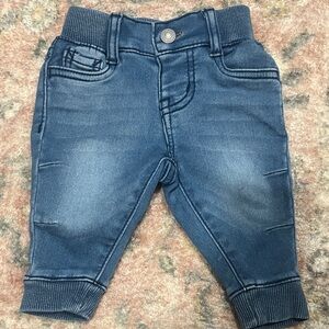 Levi's Classic Blue Kids Jeans - size: 3 months